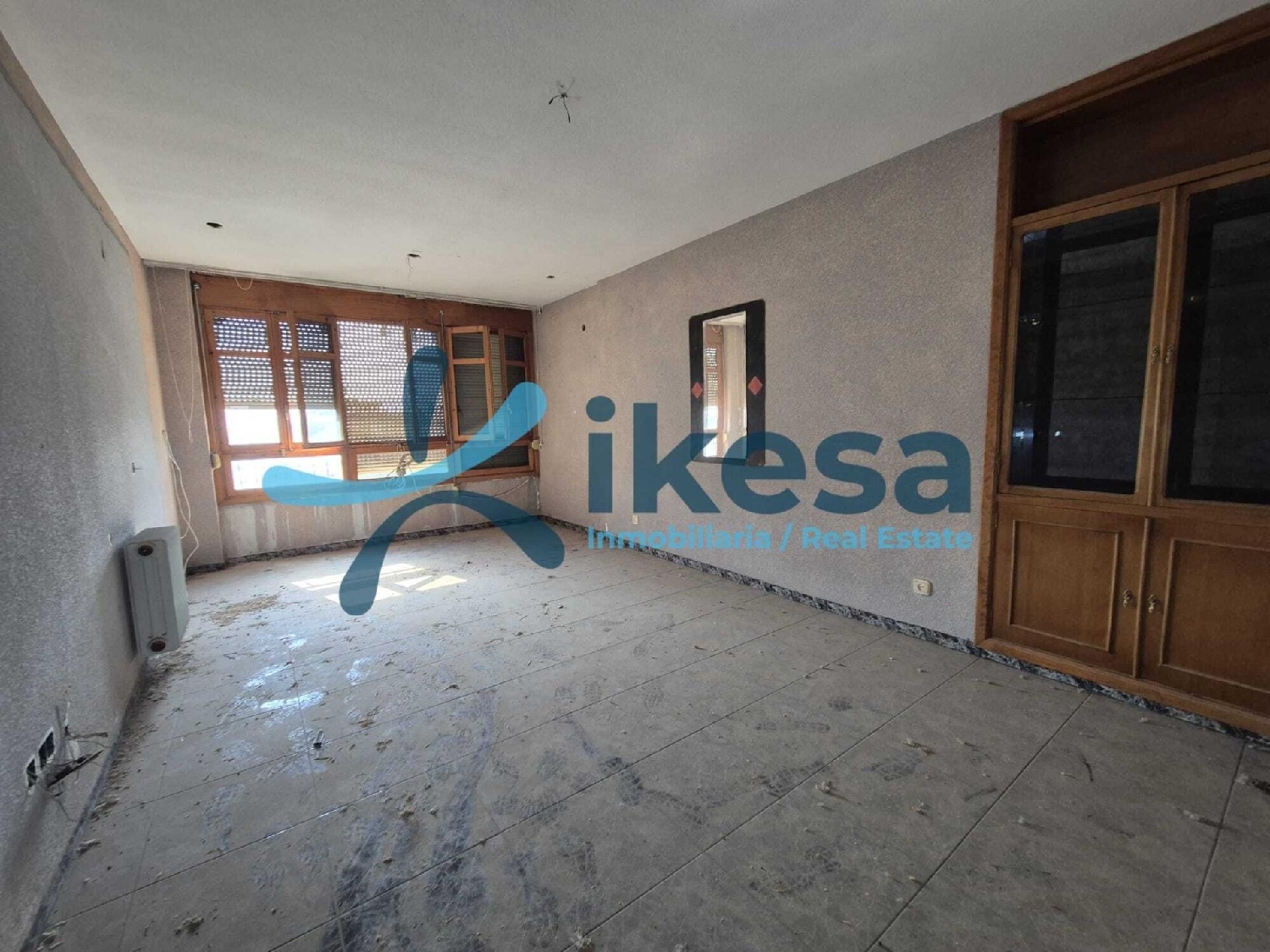  till salu lägenhet Baza Baza 3