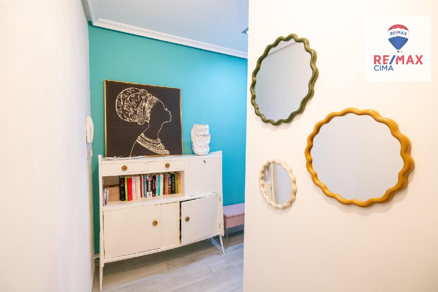  till salu lägenhet Baza Baza 1