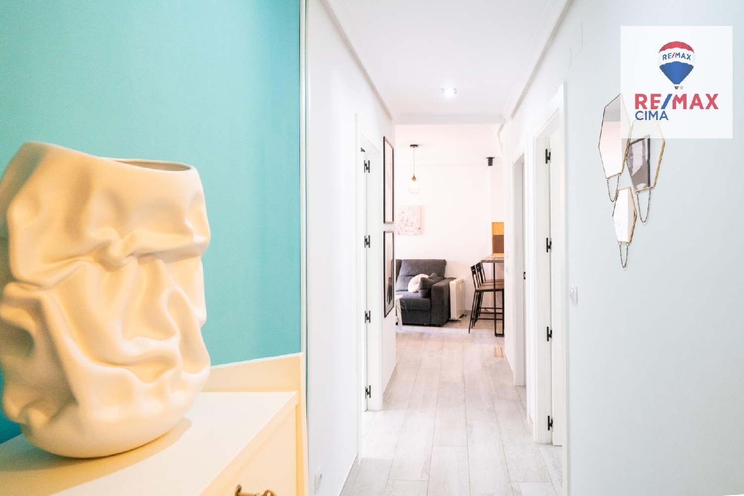  till salu lägenhet Baza Baza 2