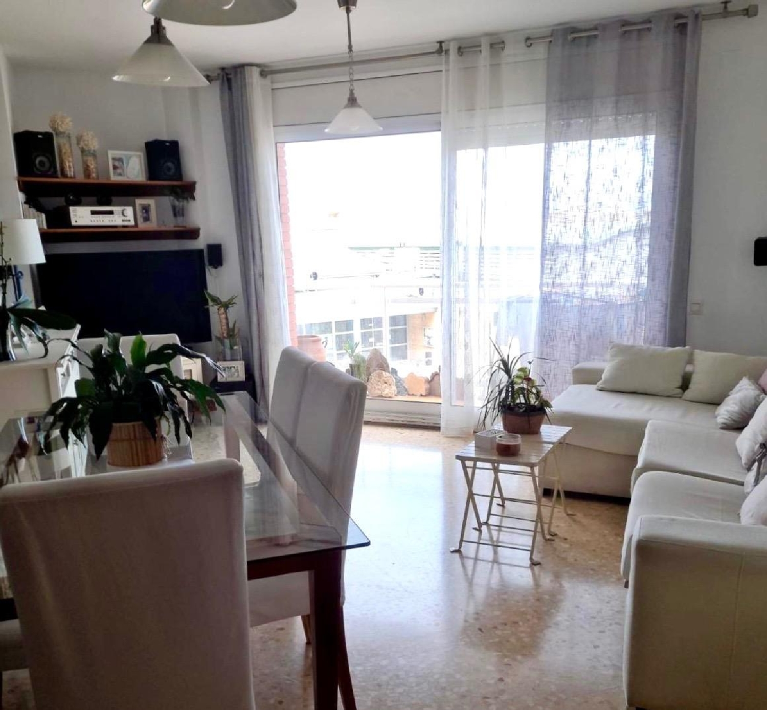  till salu lägenhet Constantins Gironès 1