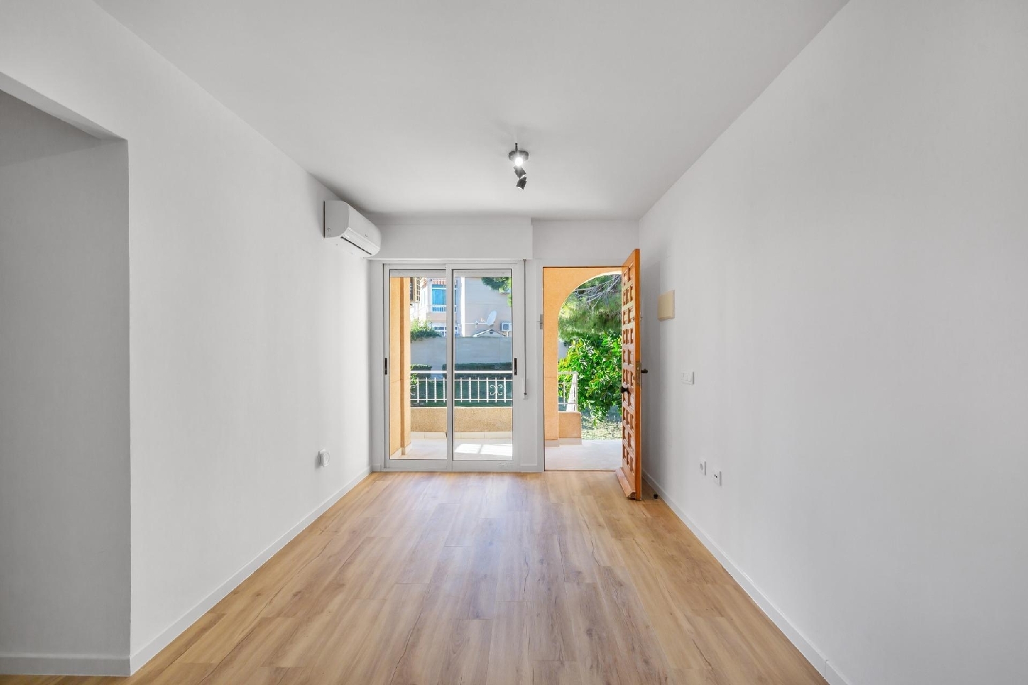 for sale apartment Torrevieja Baix Segura 7