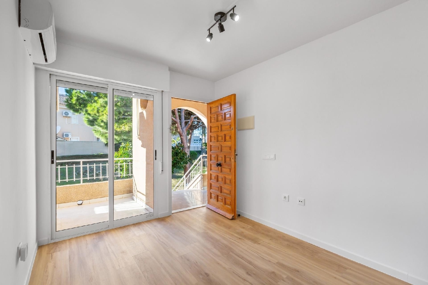 for sale apartment Torrevieja Baix Segura 6