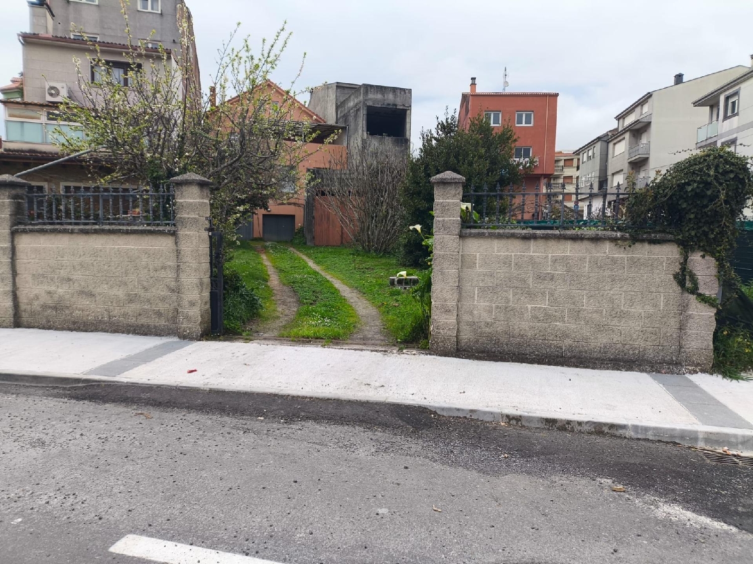  for sale building Coristanco Bergantiños 3