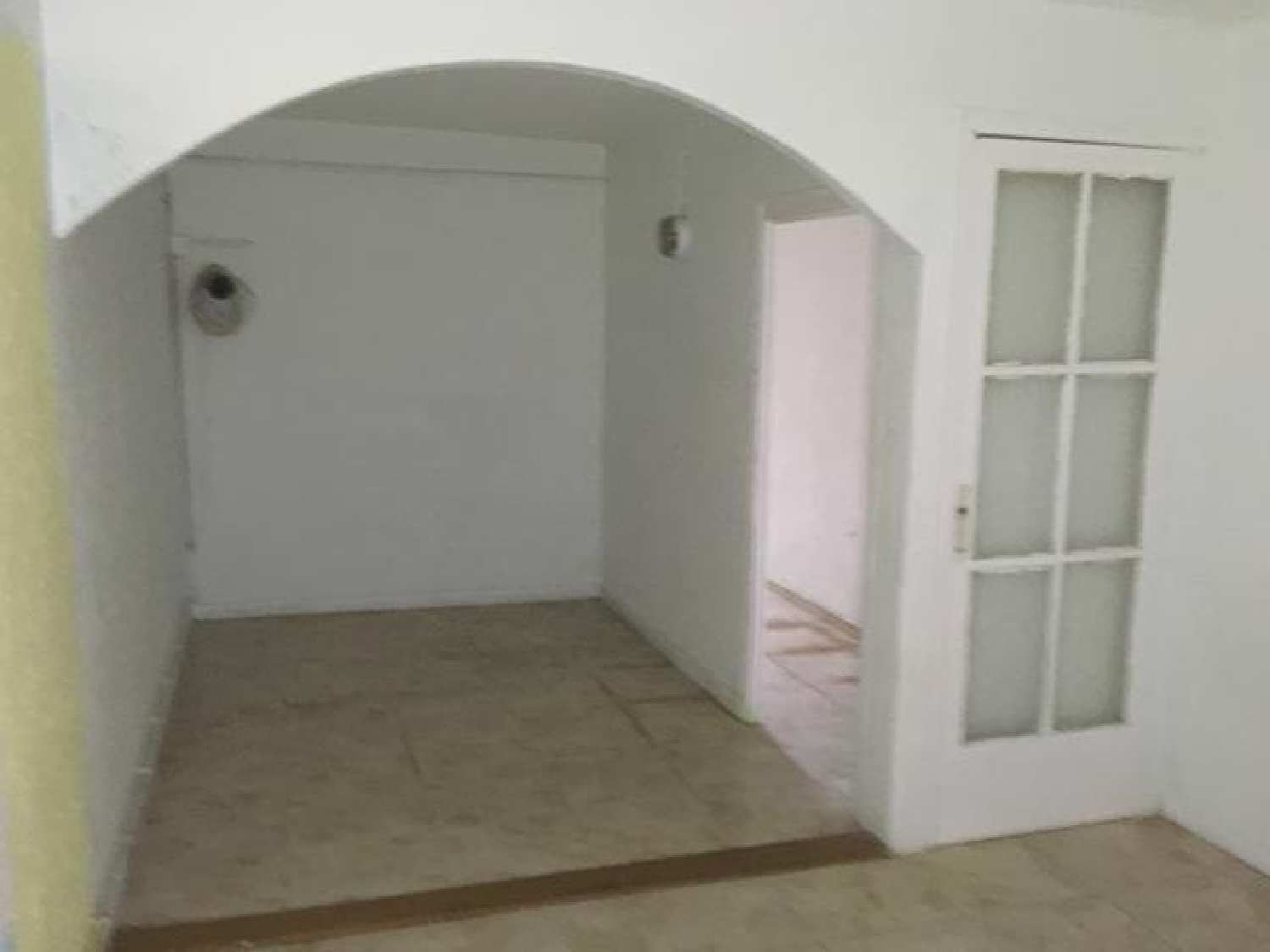  till salu byggnad Navas Bages 6