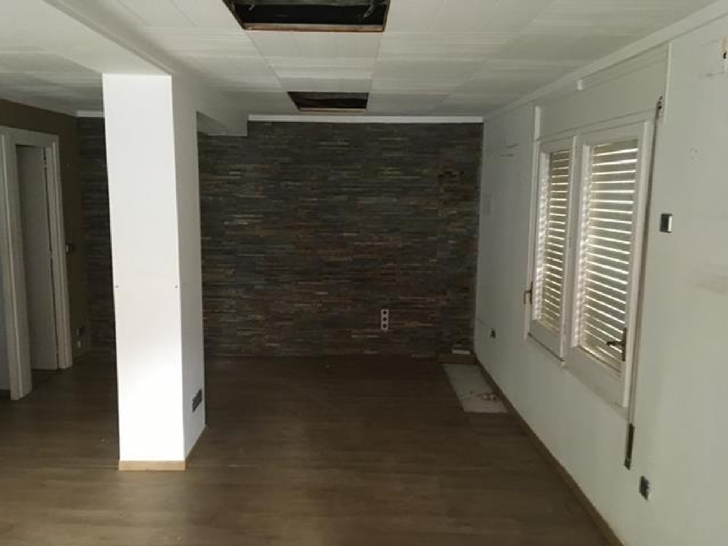  till salu byggnad Navas Bages 7