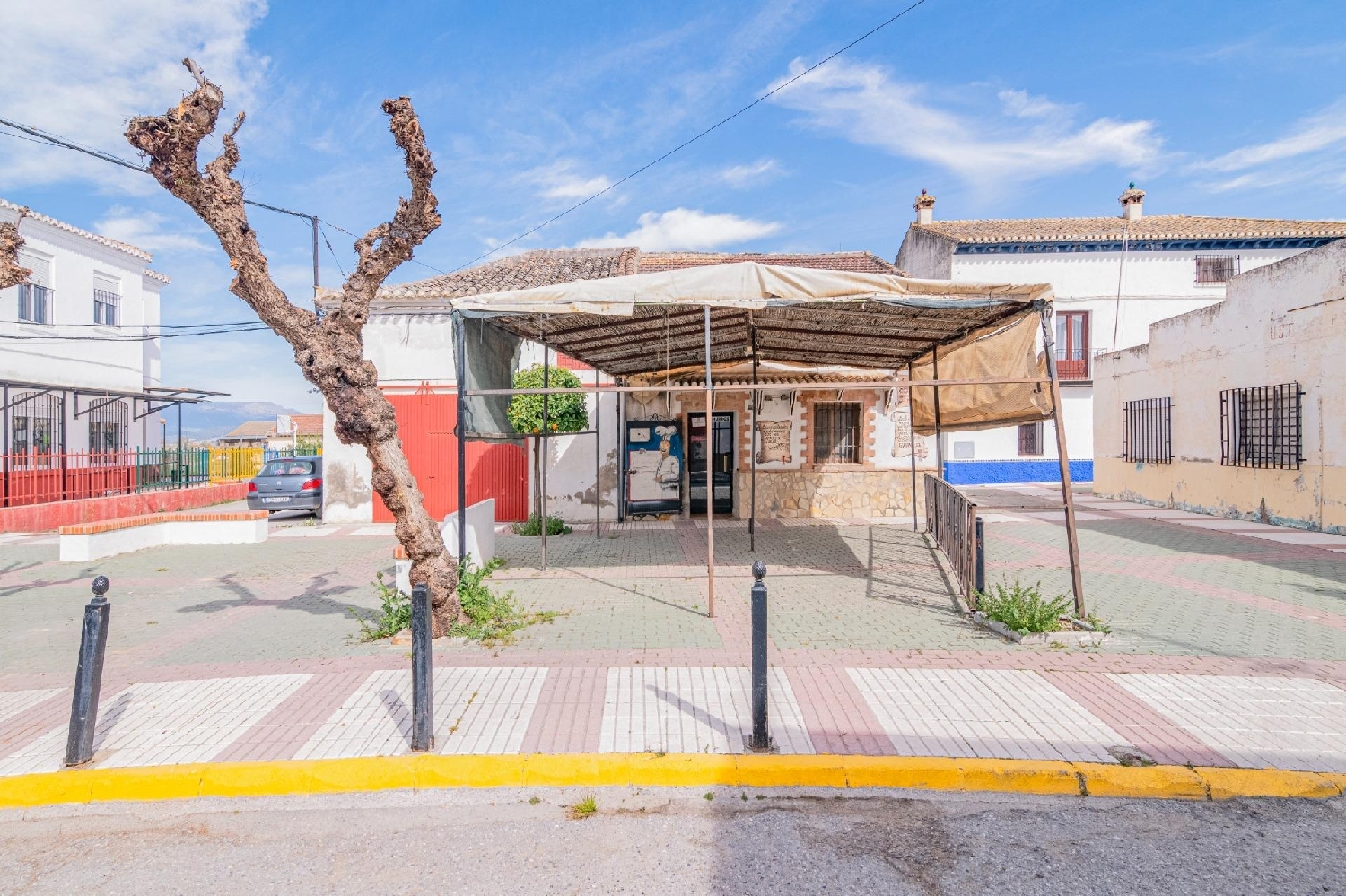  te koop bedrijfsruimte/ kantoor Chauchina Vega De Granada 2