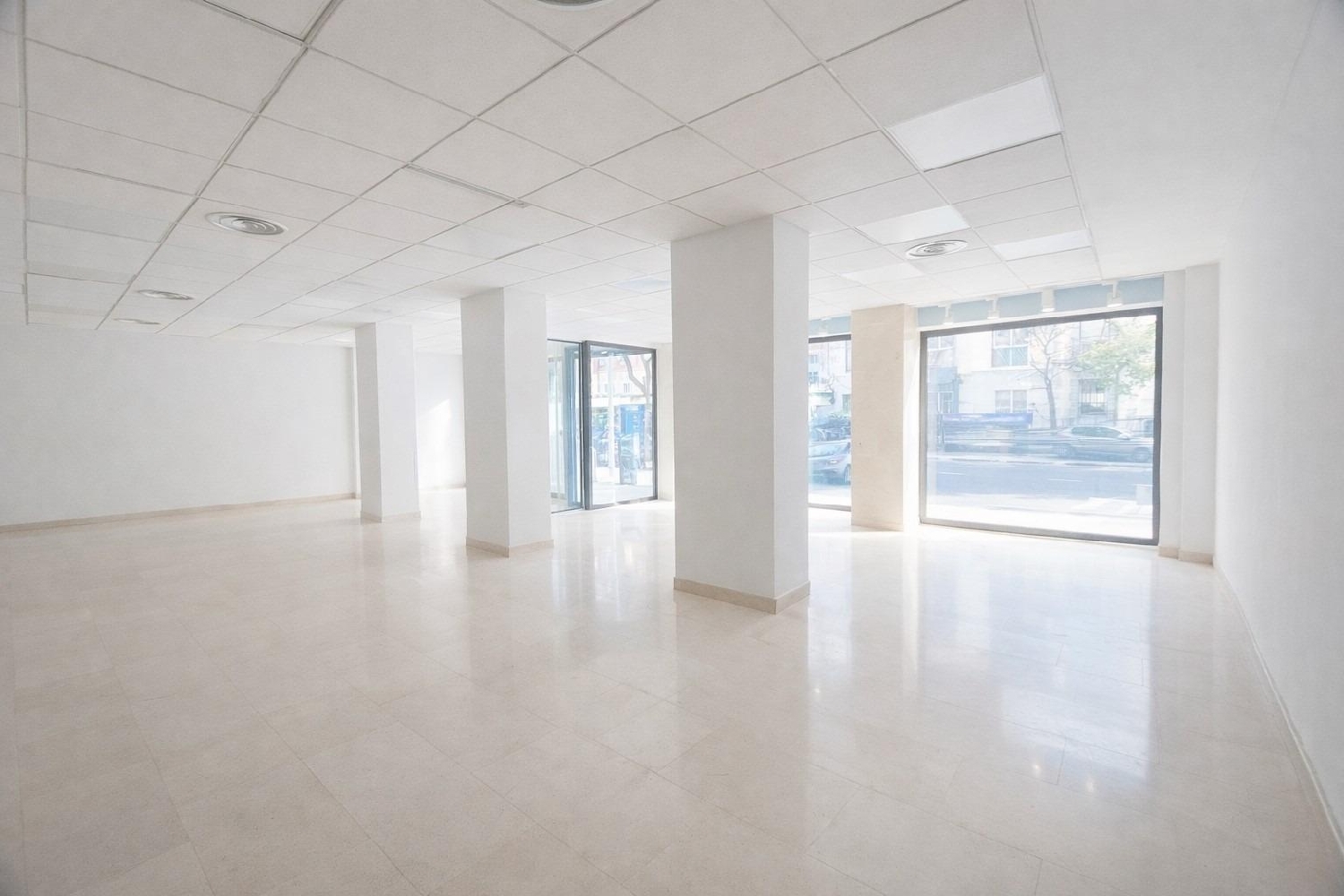  en venta local comercial Madrid Valle Del Almanzora 4