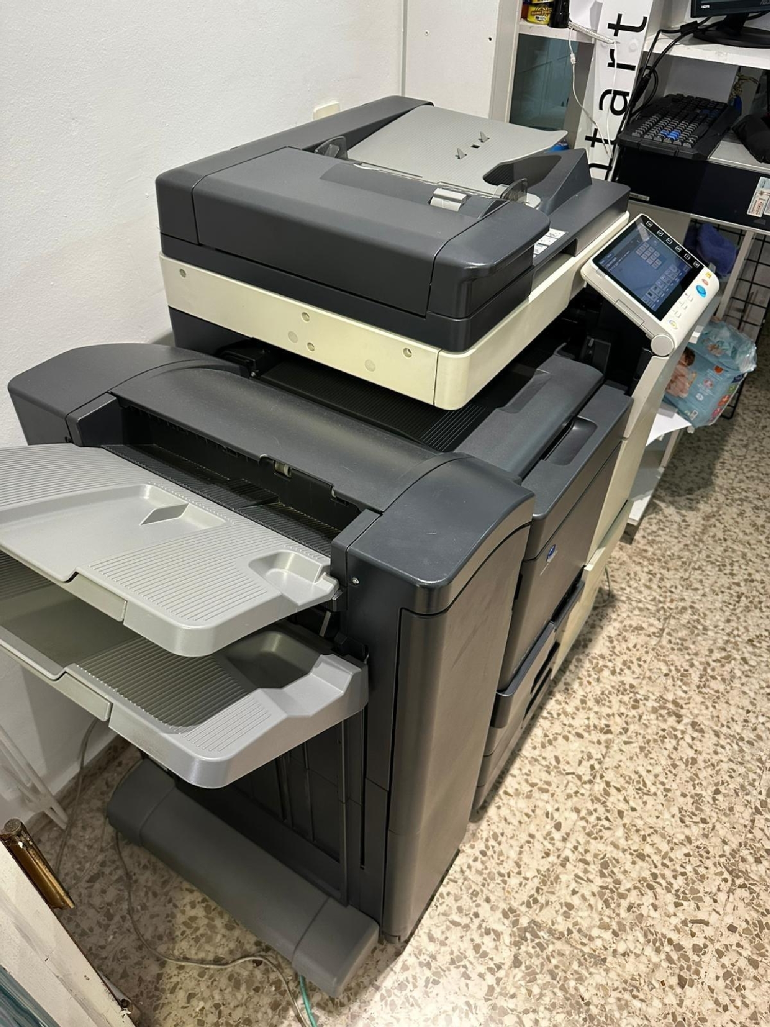  till salu kommersiell Málaga Del Fresno Campiña 8