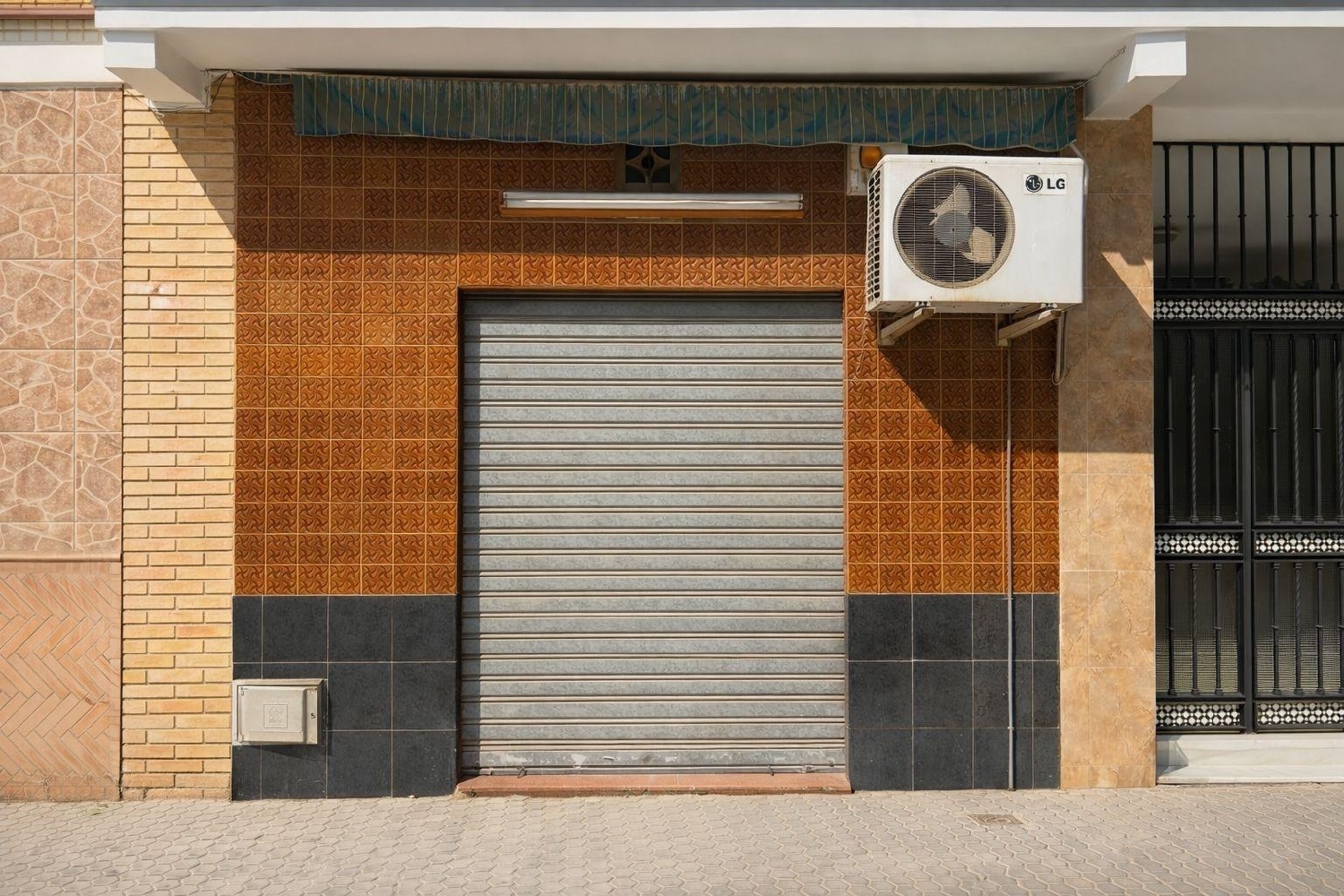 te koop bedrijfsruimte/ kantoor Sevilla La Nueva Sur 2