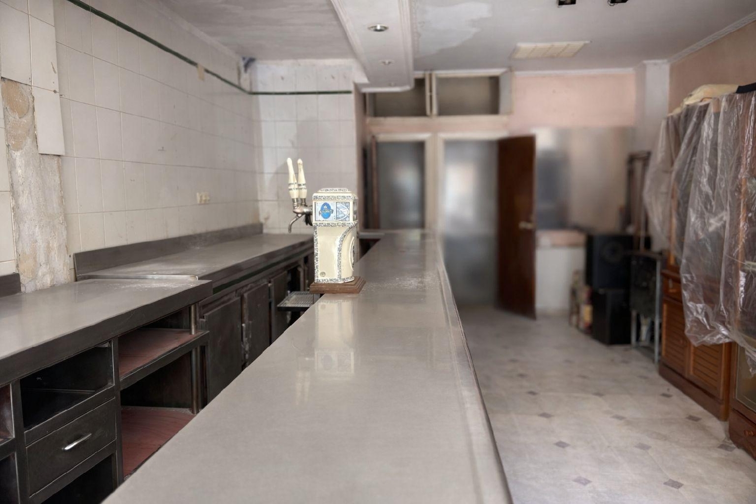 te koop bedrijfsruimte/ kantoor Sevilla La Nueva Sur 3