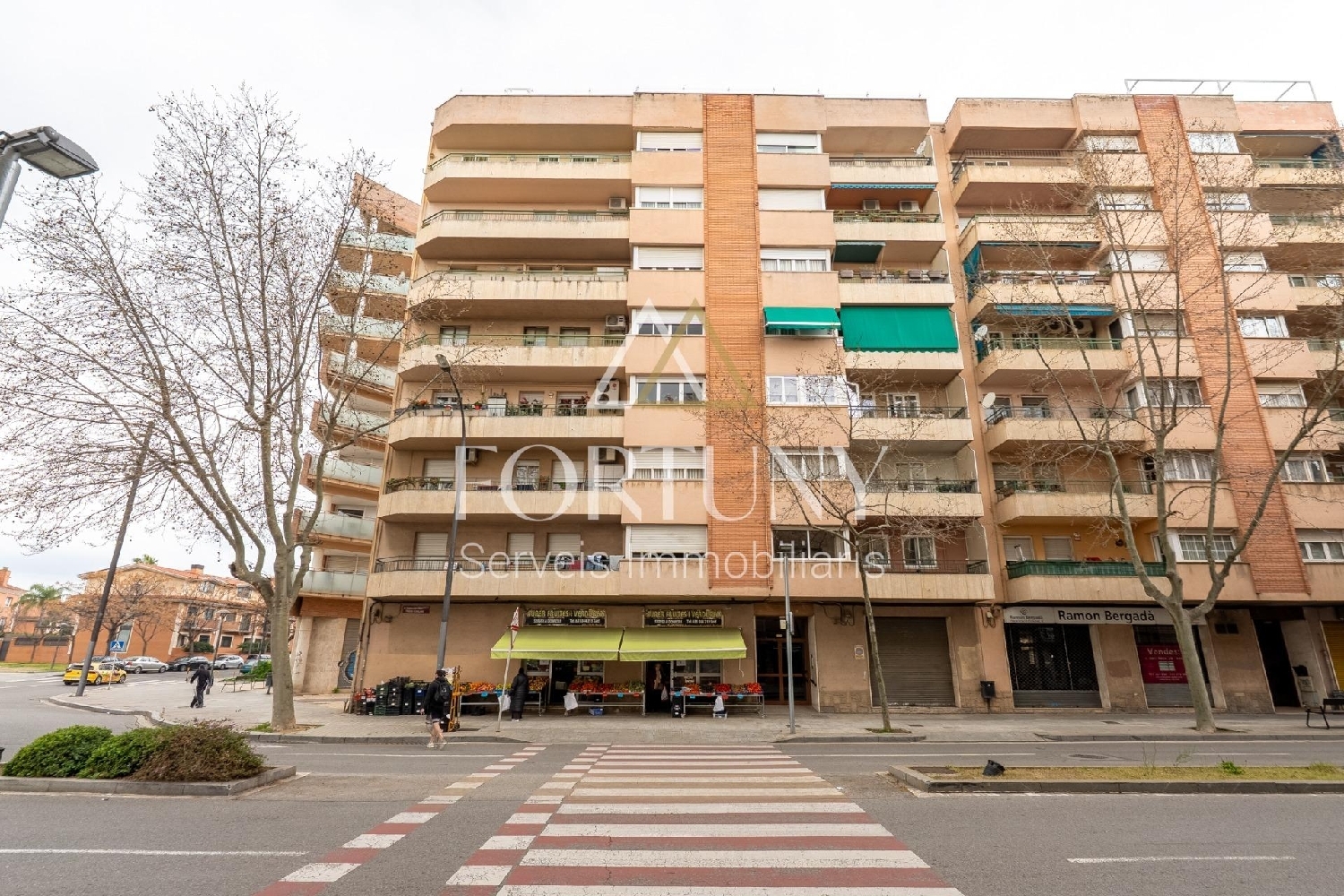  te koop benedenwoning Barriada Les Tres Creus Bages 2