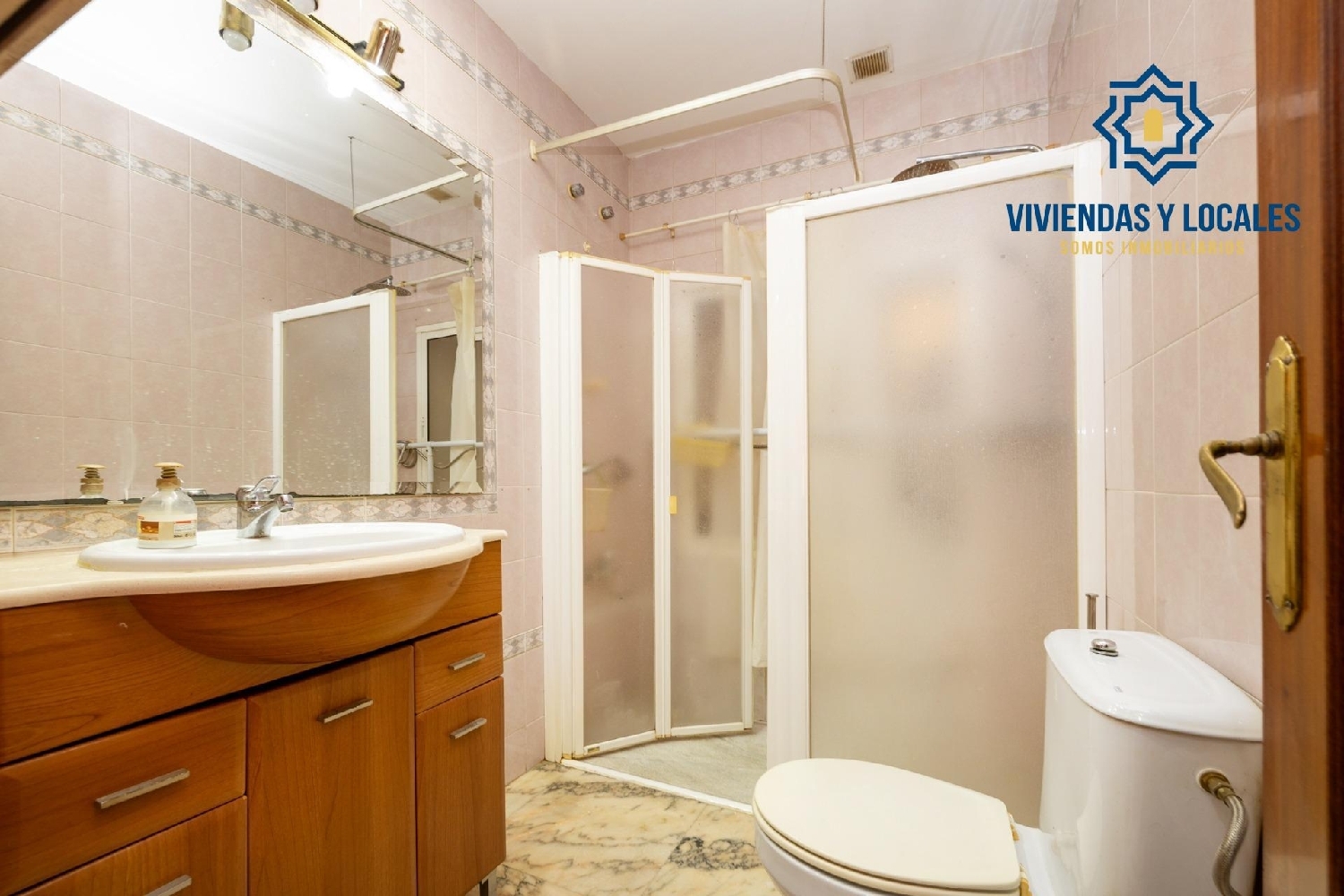 till salu bottenvåning Barrio De Granada Alacantí 8