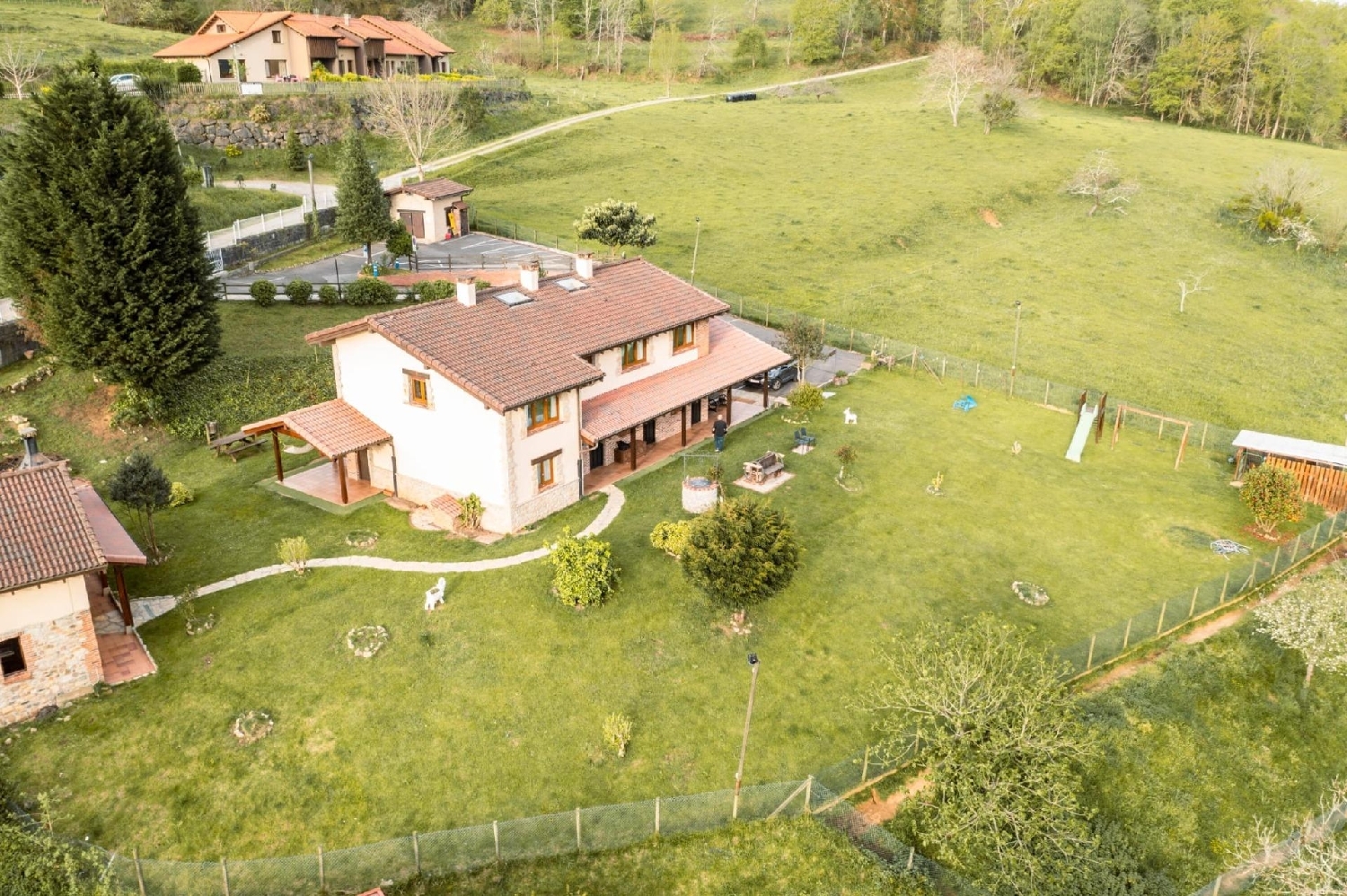  kaufen Hotel Parres Oriente 2