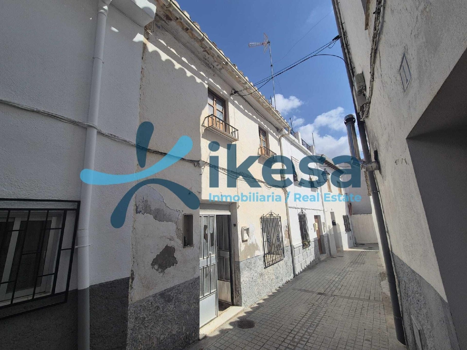 till salu hus Baza Baza 2