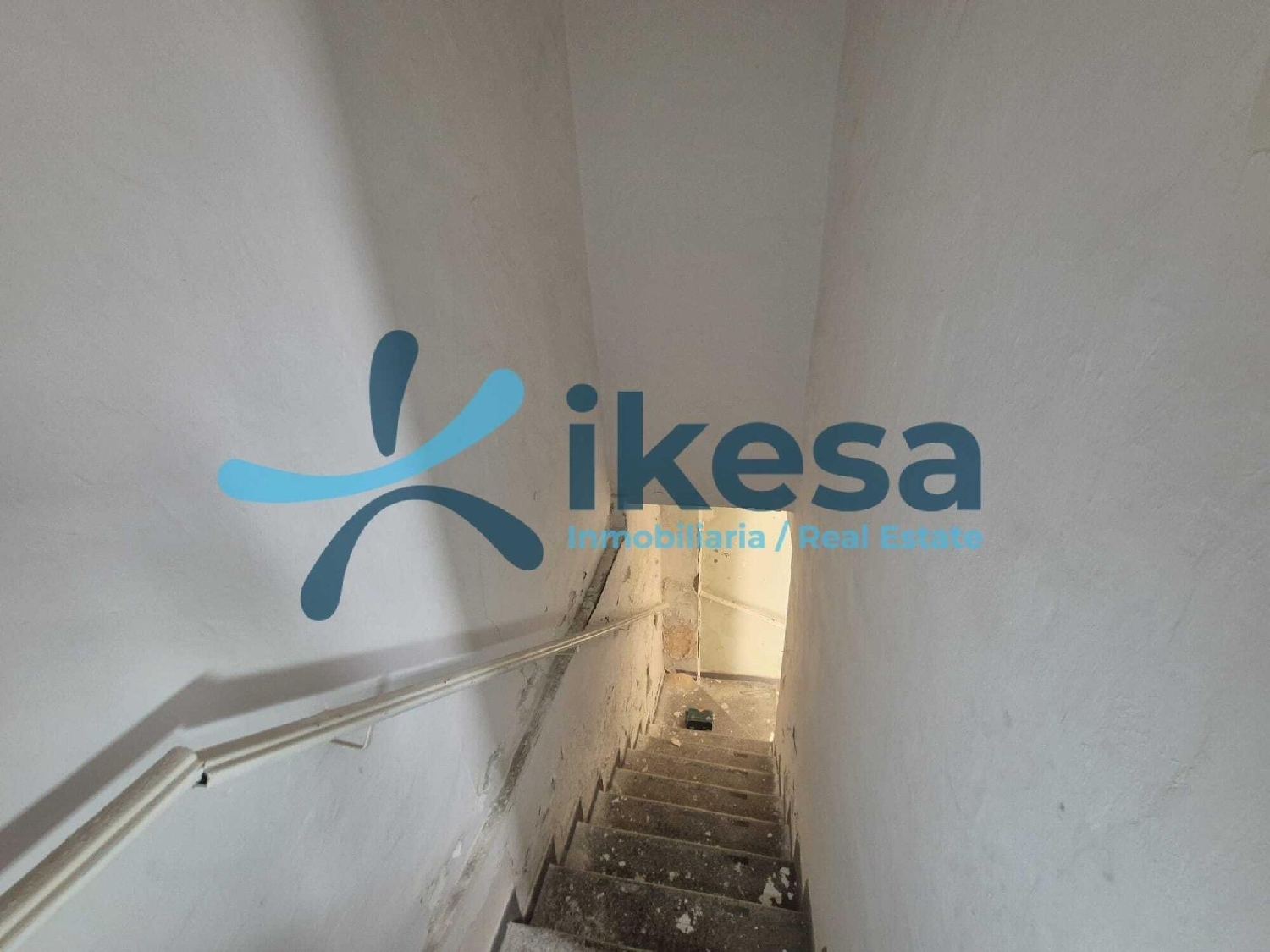  till salu hus Baza Baza 6