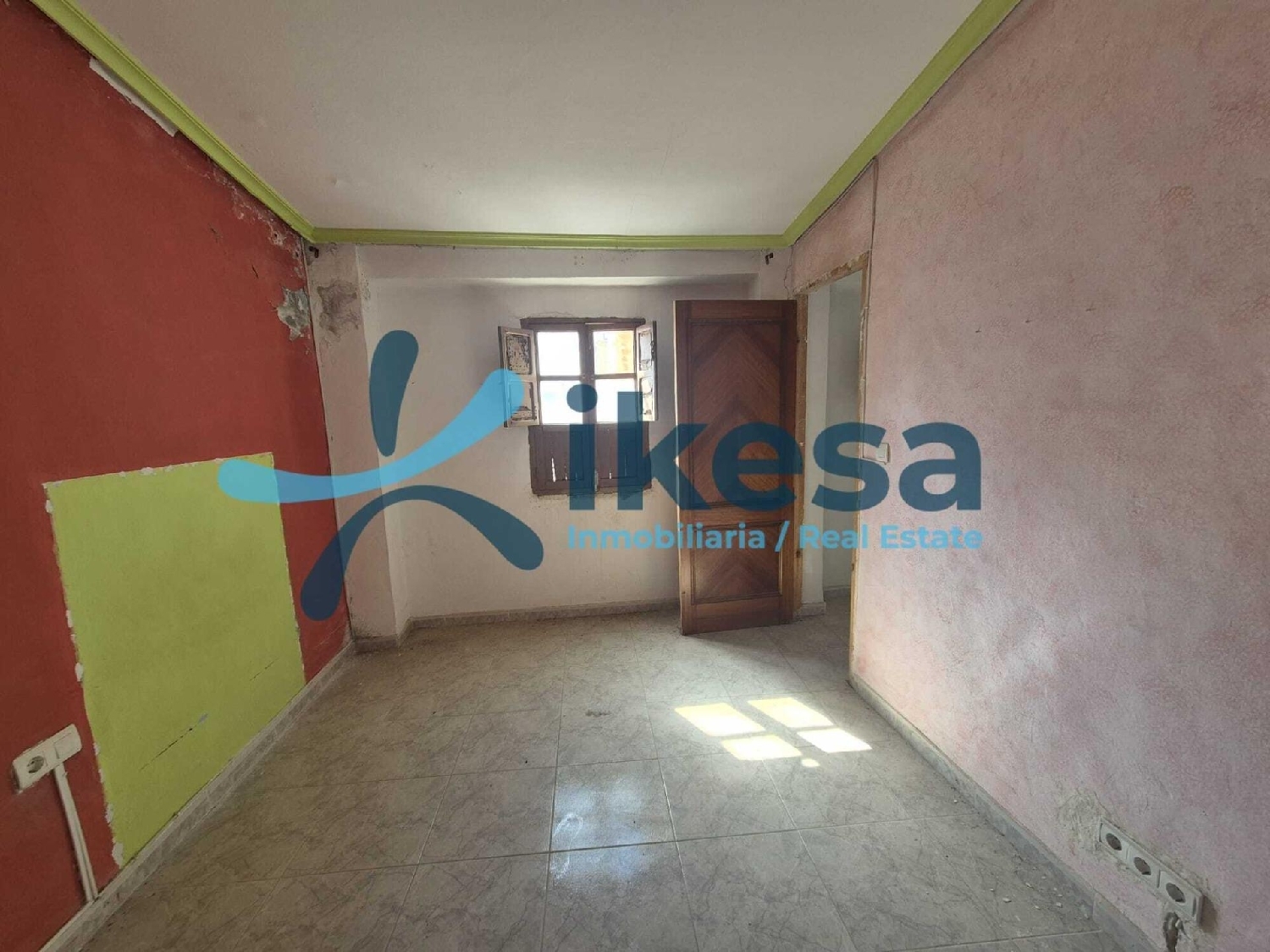  till salu hus Baza Baza 7