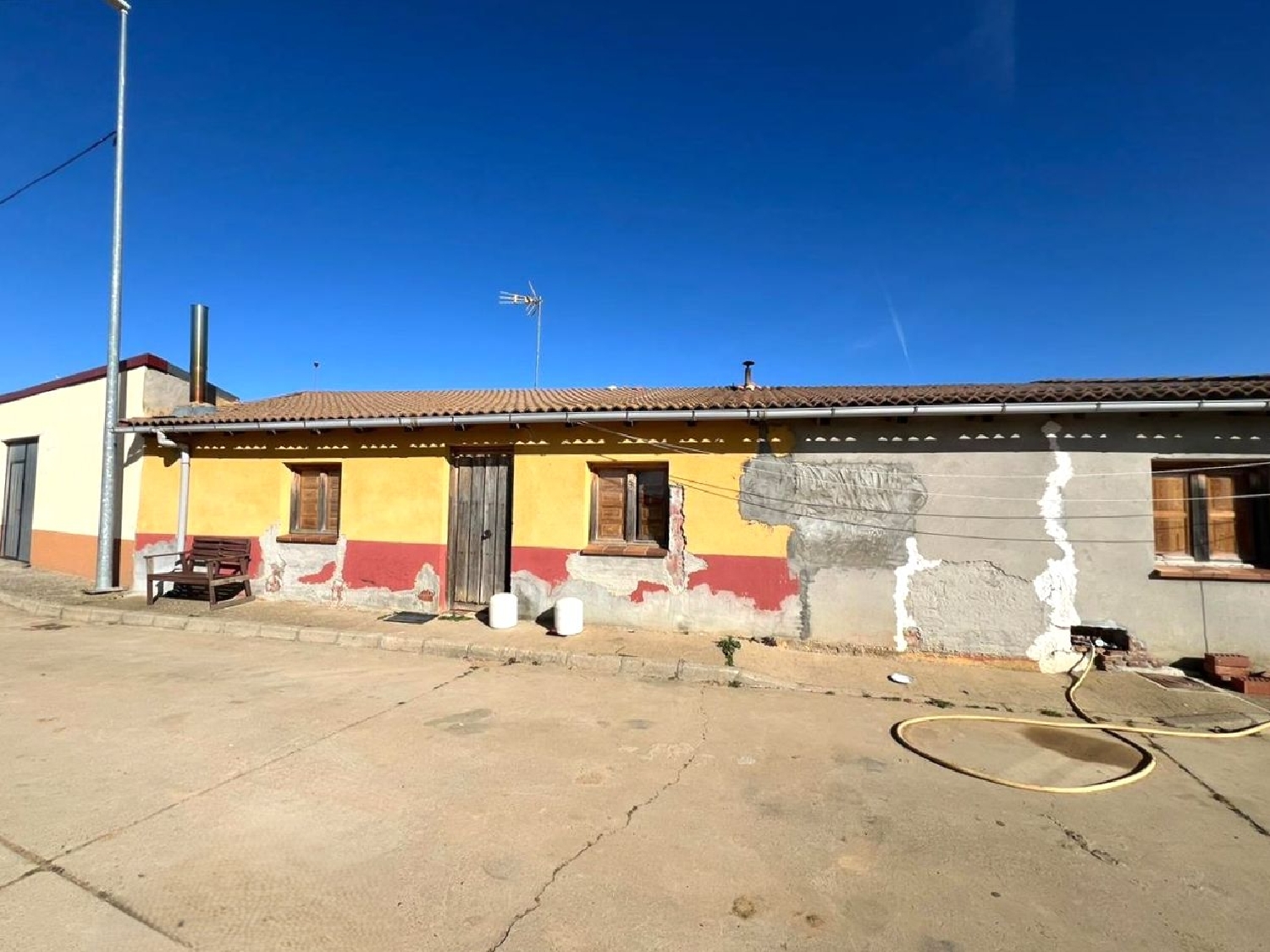  till salu hus Villamol Sahagún 3