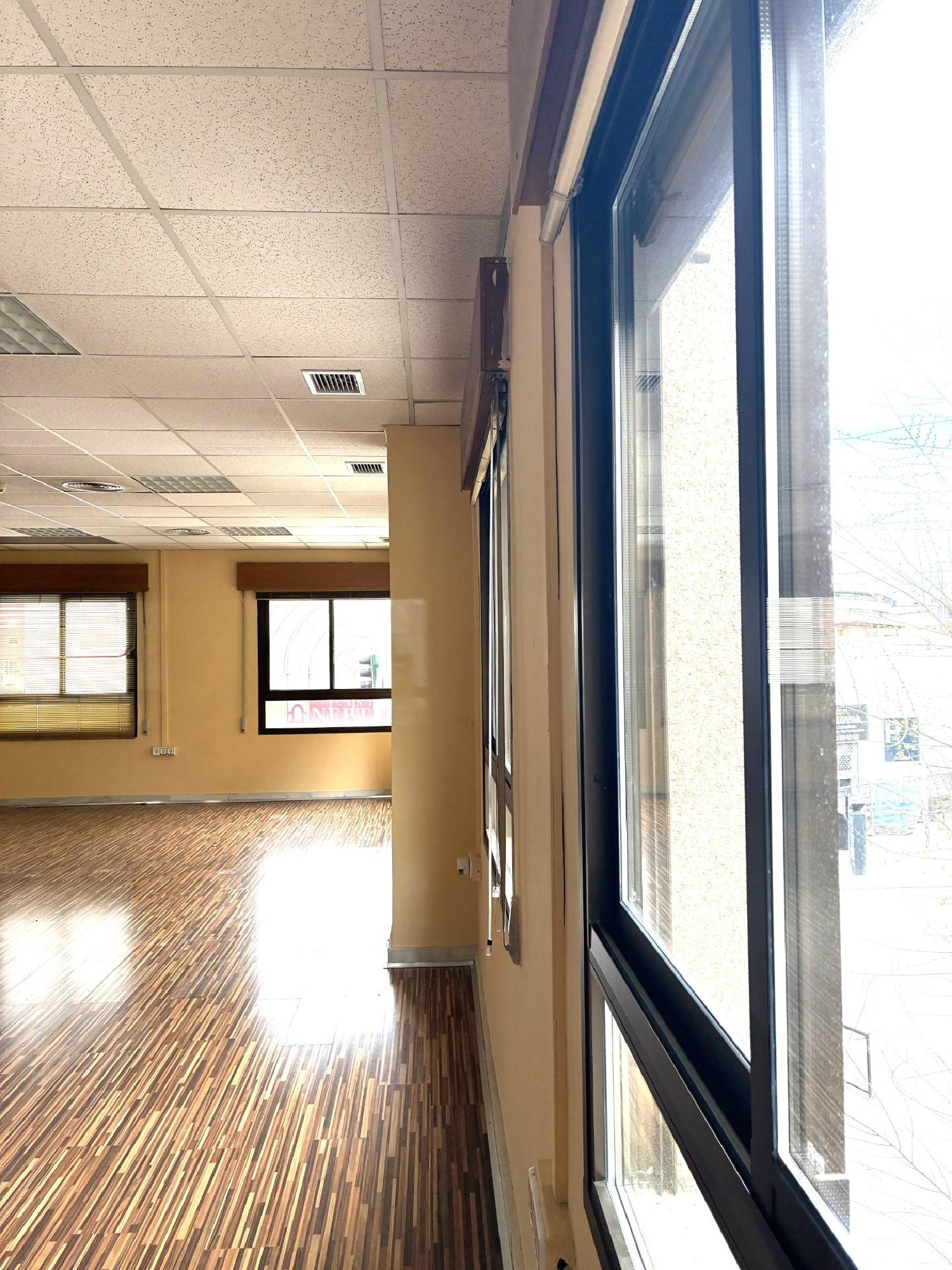  te koop kantoor Barrio De Granada Alacantí 4