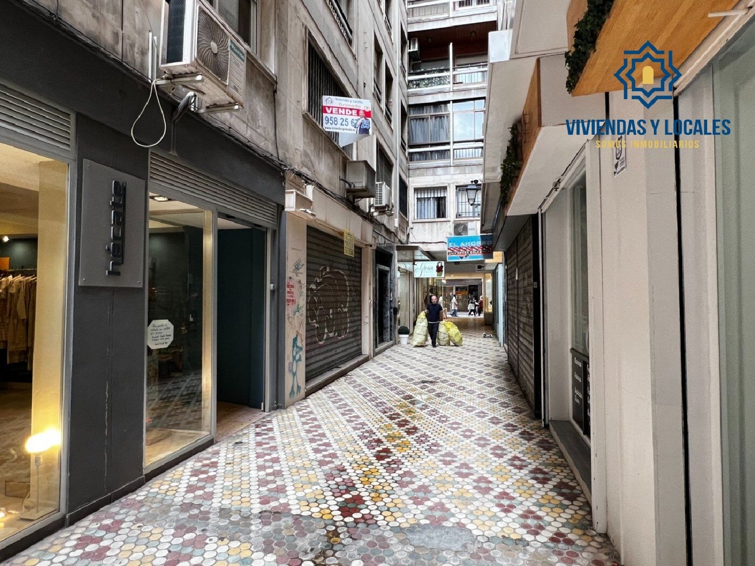  te koop kantoor Barrio De Granada Alacantí 1