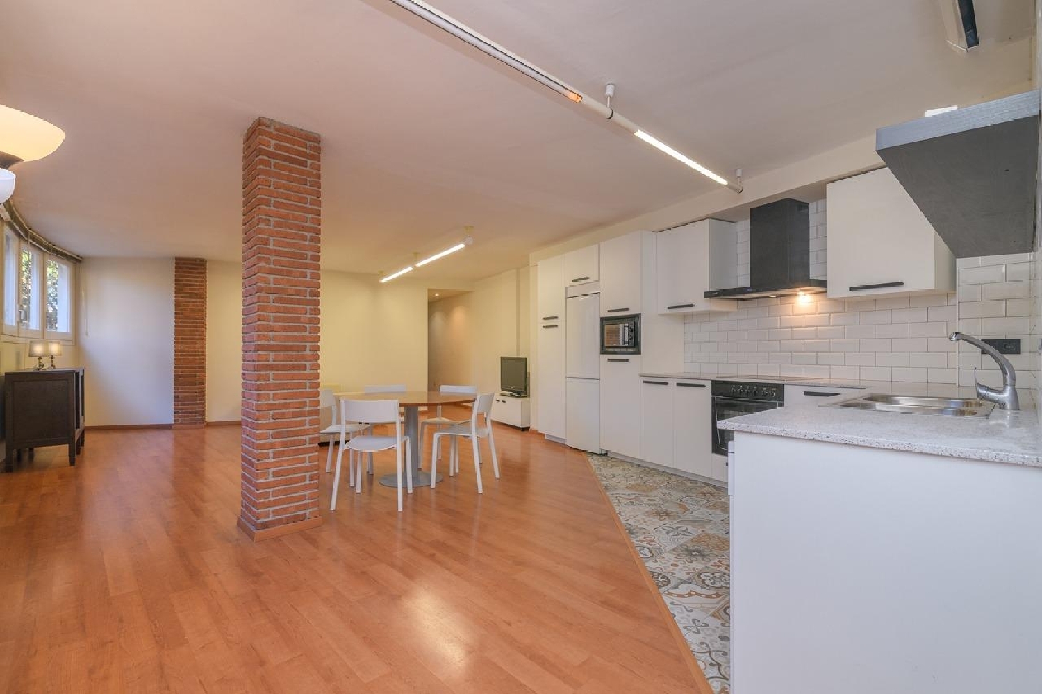  till salu kontor Manresa Bages 2