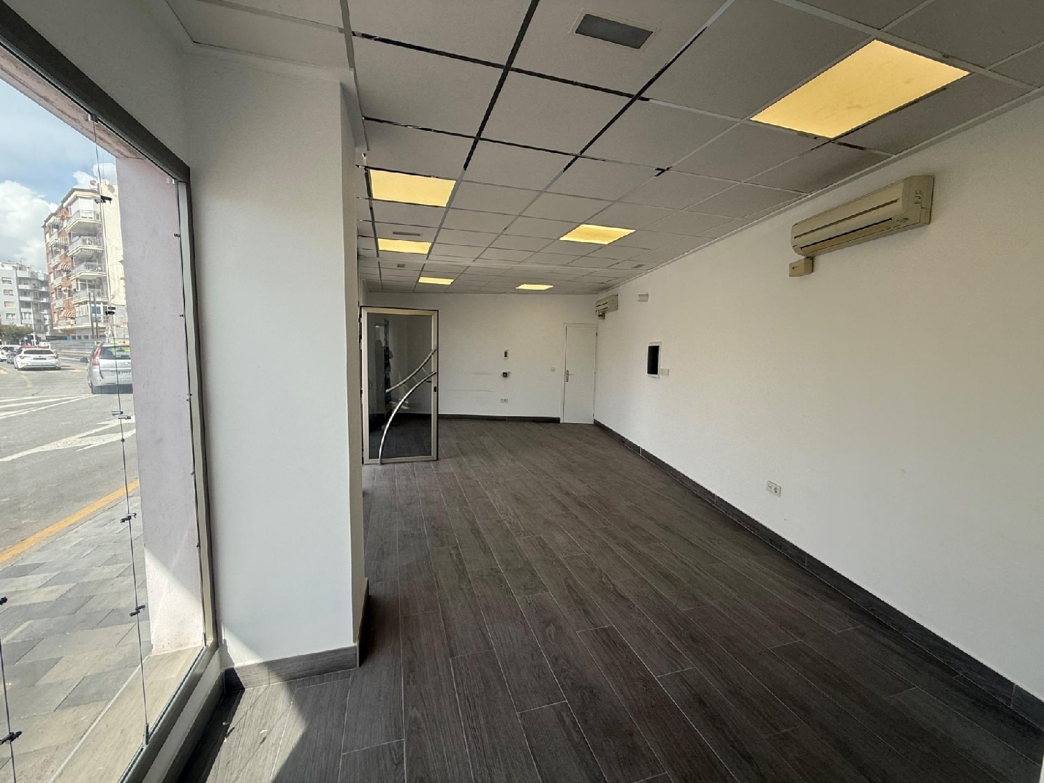  te koop kantoor Torrevieja Baix Segura 3