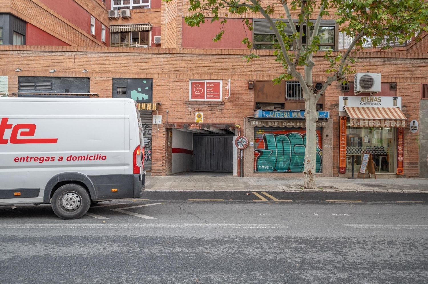 till salu parkering Barrio De Granada Alacantí 4