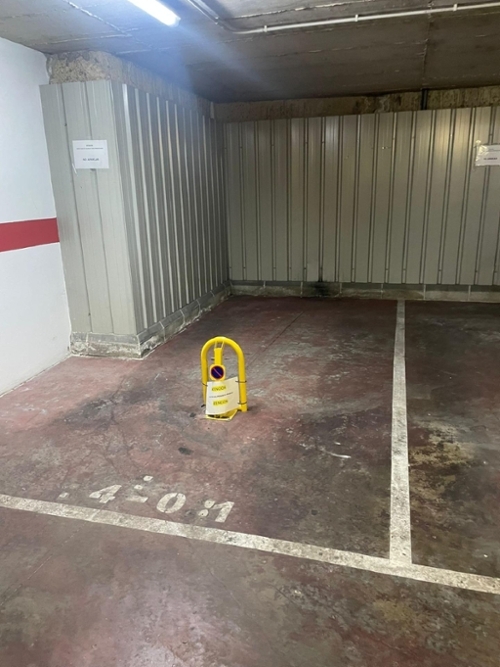 Sevilla La Nueva Sur parkeerplaats foto 6364478