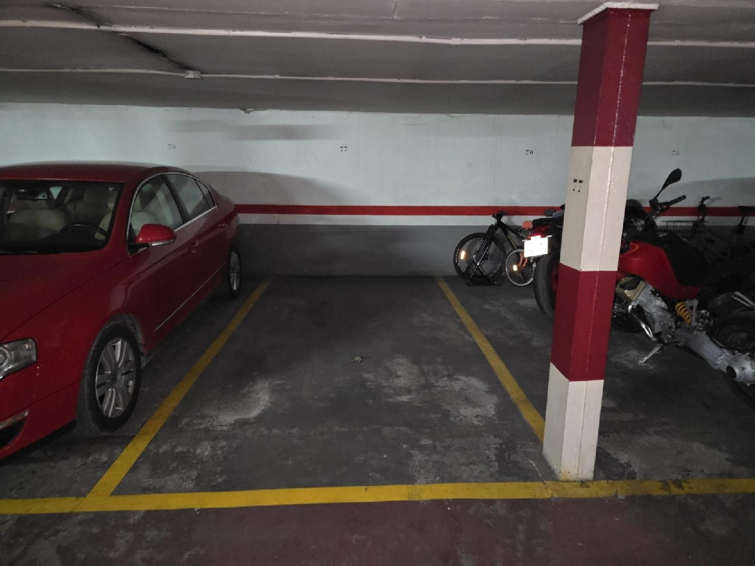  till salu parkering Valencia De Las Torres Campiña Sur 5