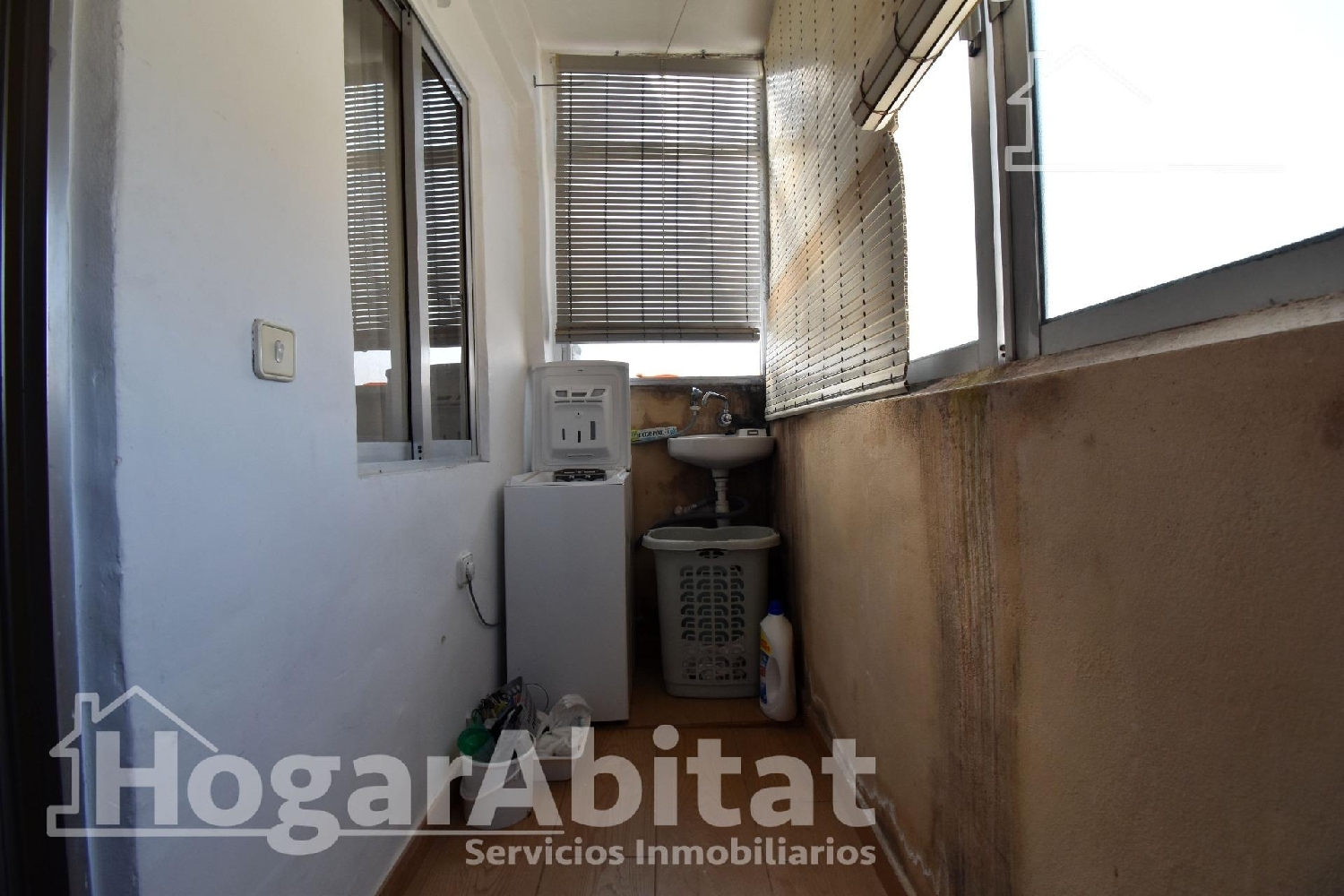 till salu takvåning Oliva Safor 8