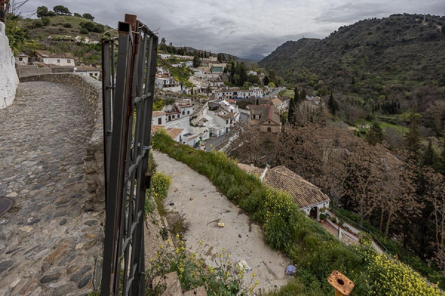 en venta terreno Barrio De Granada Alacantí 4