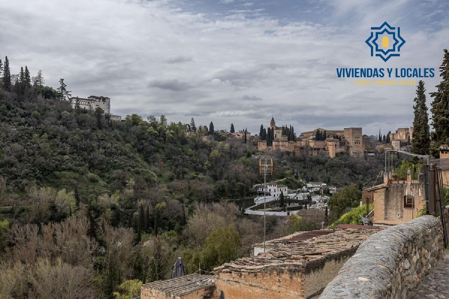 till salu tomt Barrio De Granada Alacantí 2