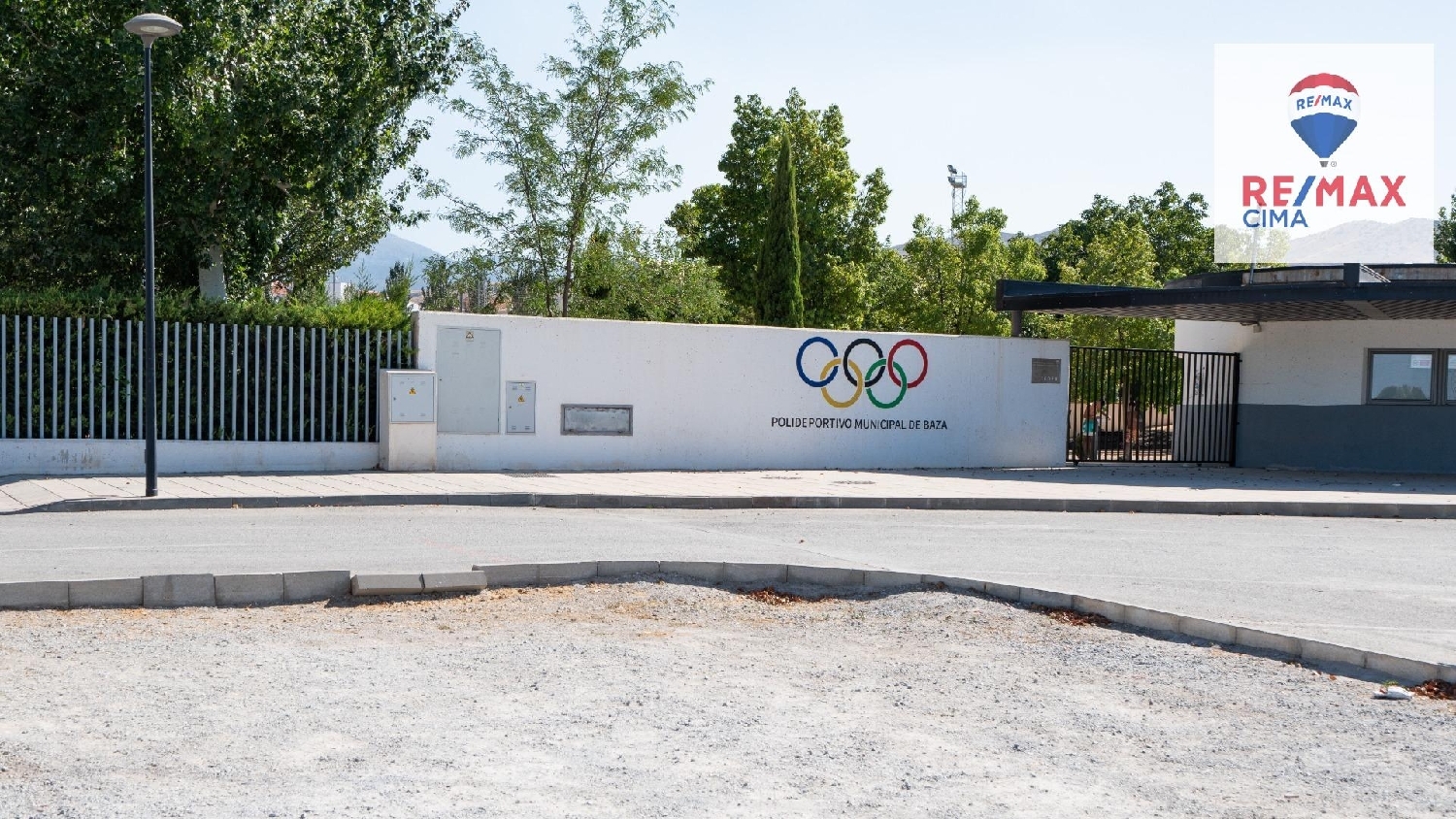  till salu tomt Baza Baza 4