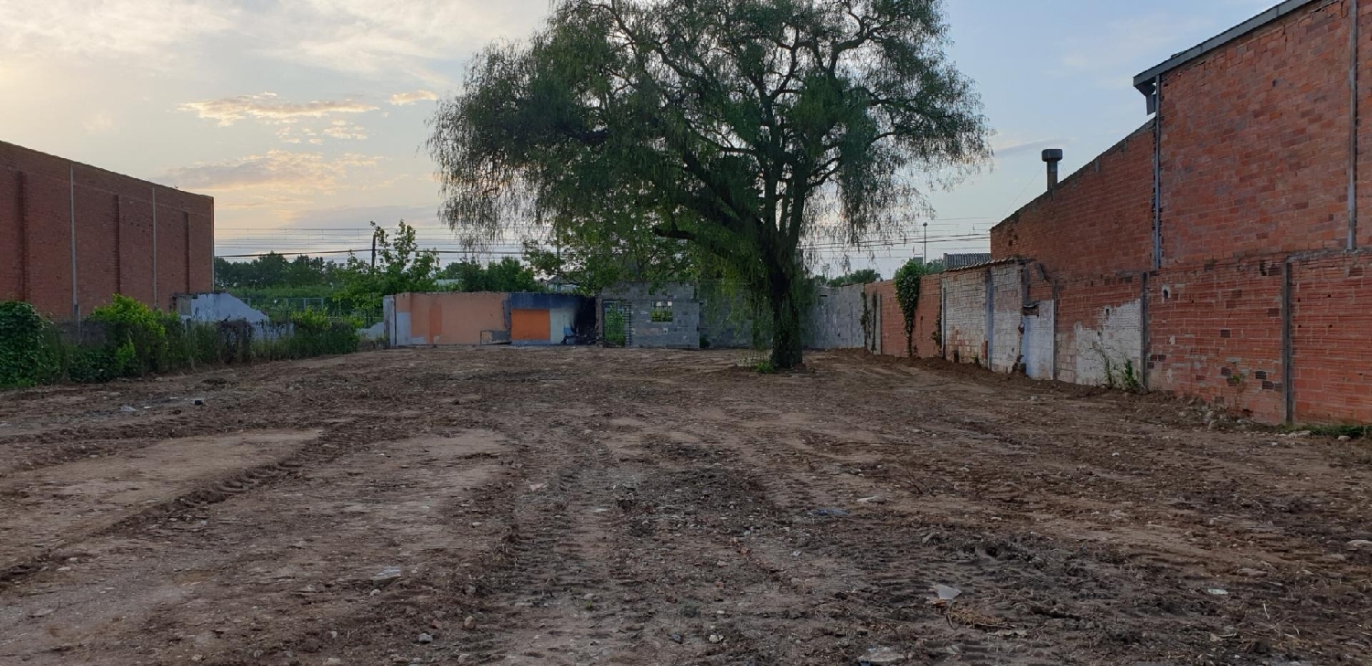 for sale plot Figueres Alt Empordà 3