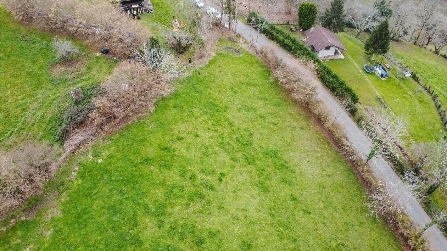  en venta terreno Parres Oriente 3