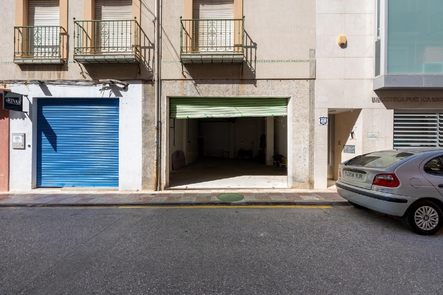 till salu lokal Armilla Vega De Granada 8