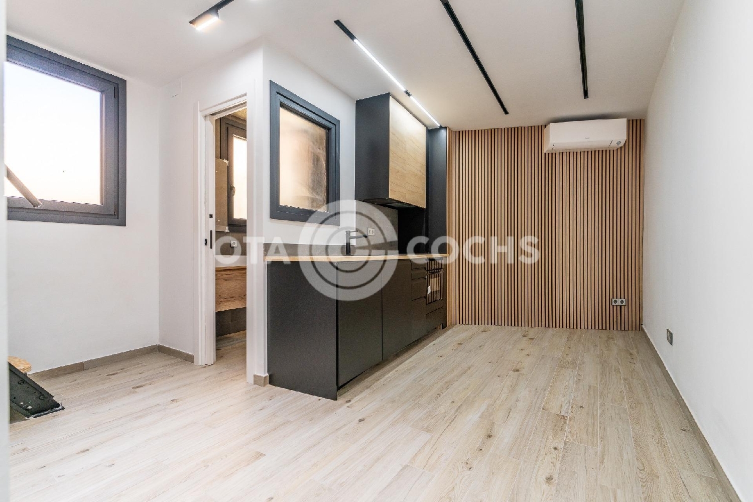  en venta local Barriada Les Tres Creus Bages 5