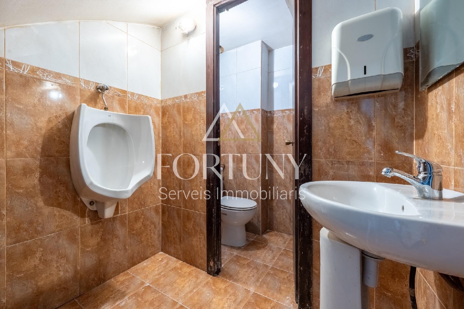  te koop bedrijfsruimte Barriada Les Tres Creus Bages 5