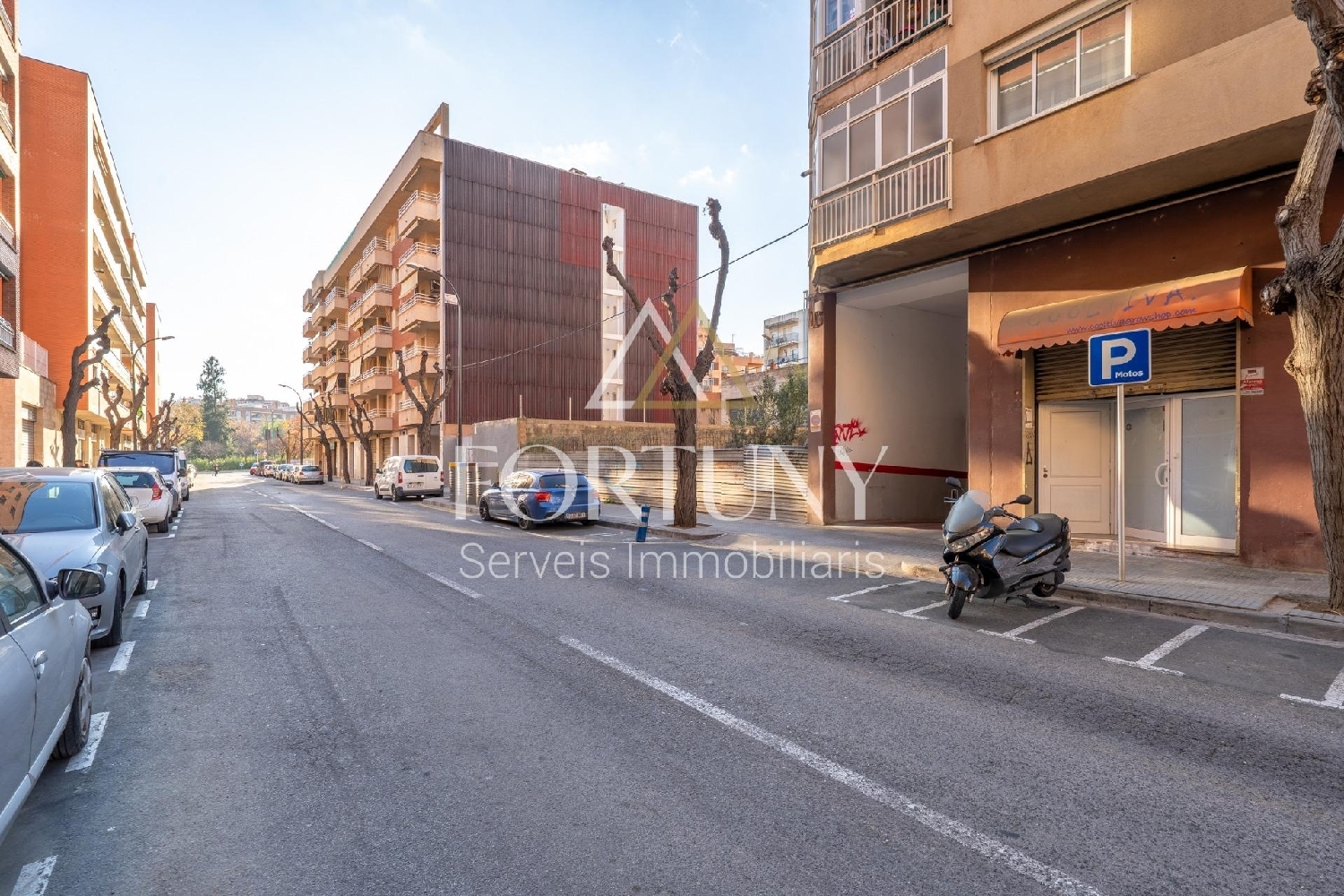  te koop bedrijfsruimte Barriada Les Tres Creus Bages 2