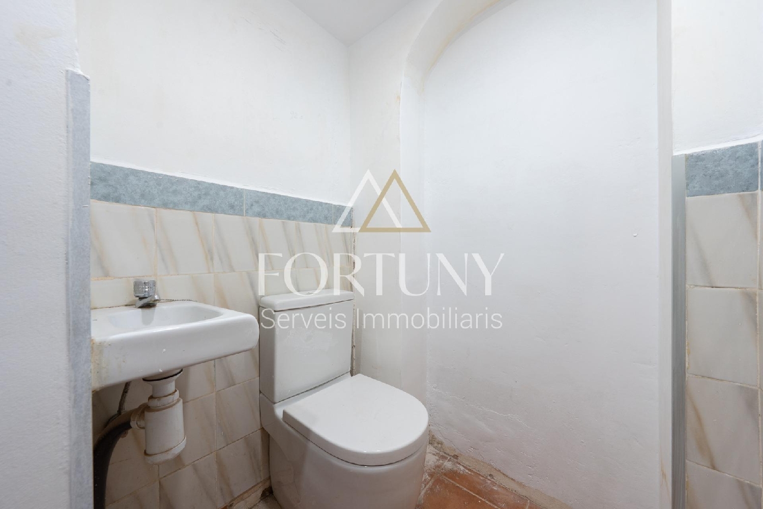  te koop bedrijfsruimte Barriada Les Tres Creus Bages 4