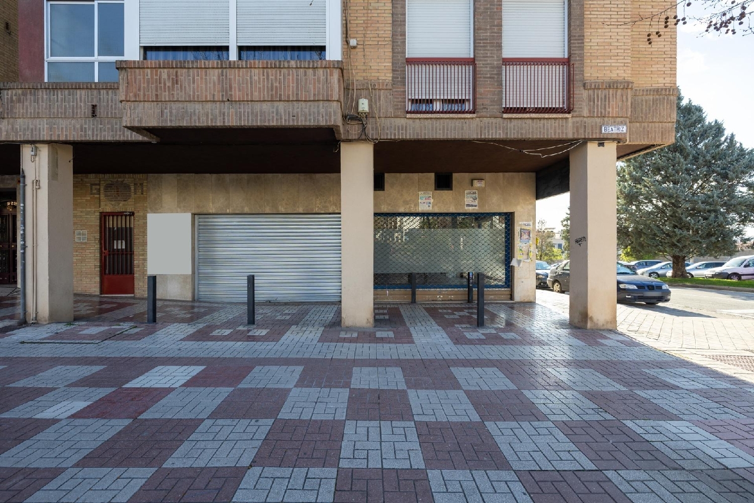  en venta local Barrio De Granada Alacantí 5