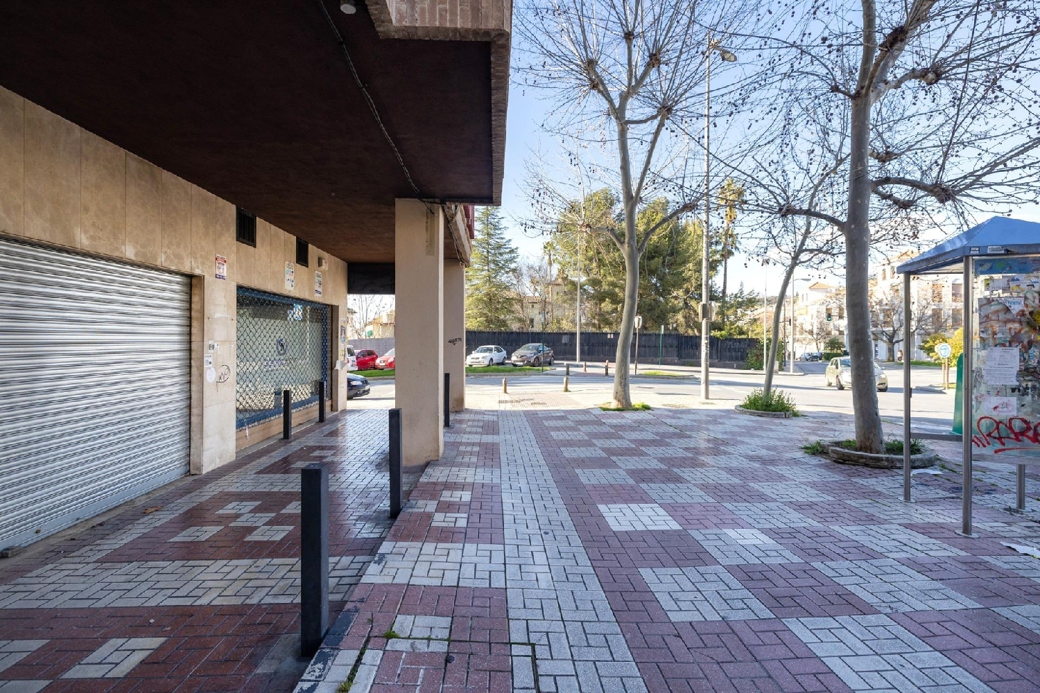  en venta local Barrio De Granada Alacantí 6