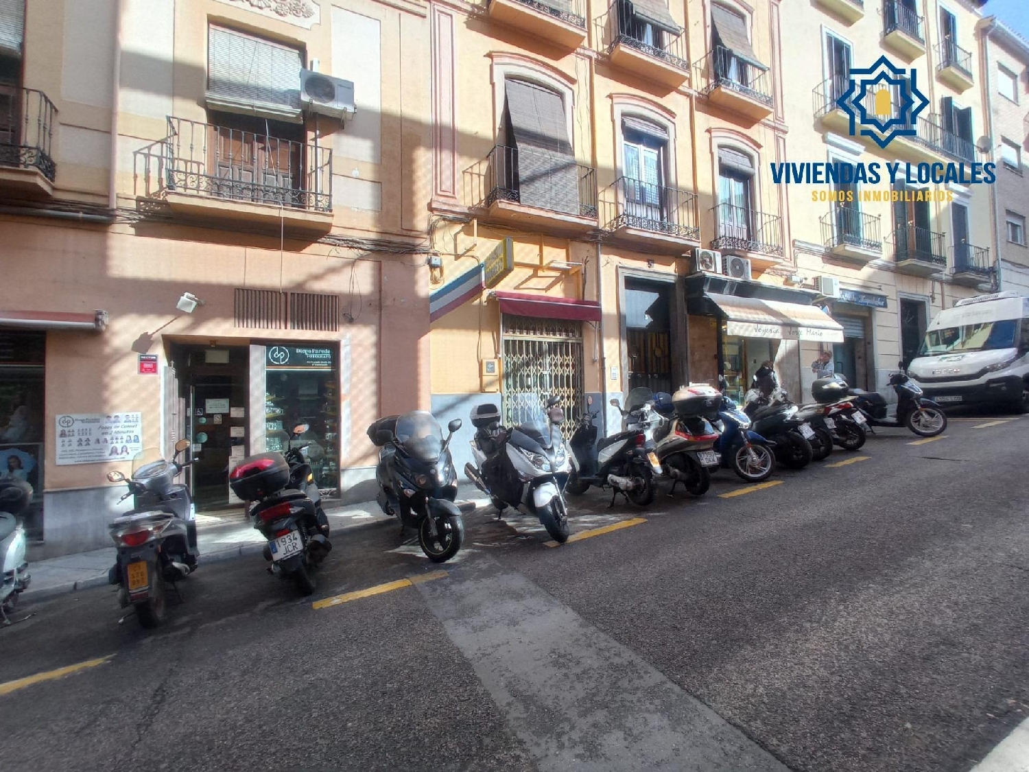  te koop bedrijfsruimte Barrio De Granada Alacantí 4