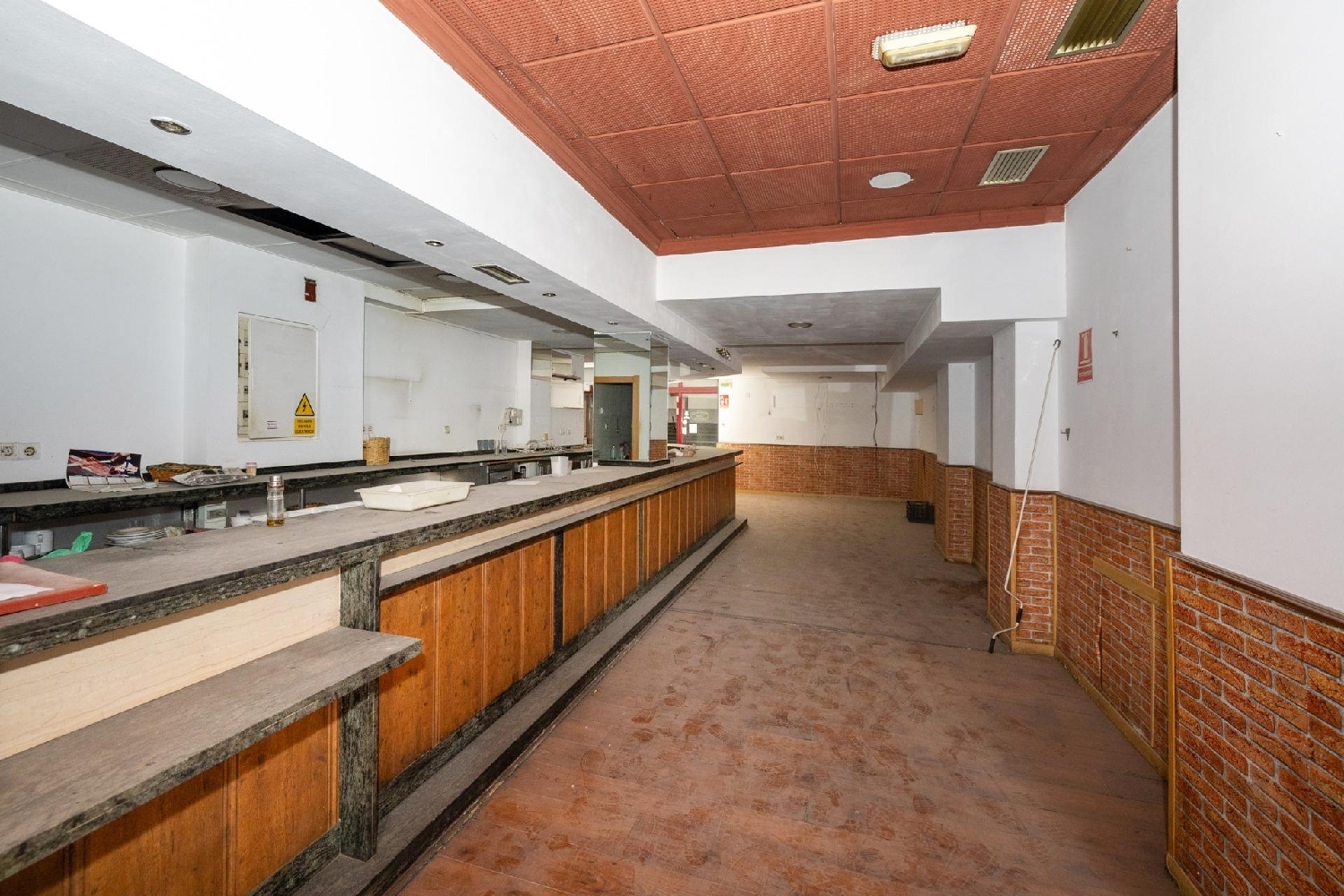  te koop bedrijfsruimte Barrio De Granada Alacantí 4