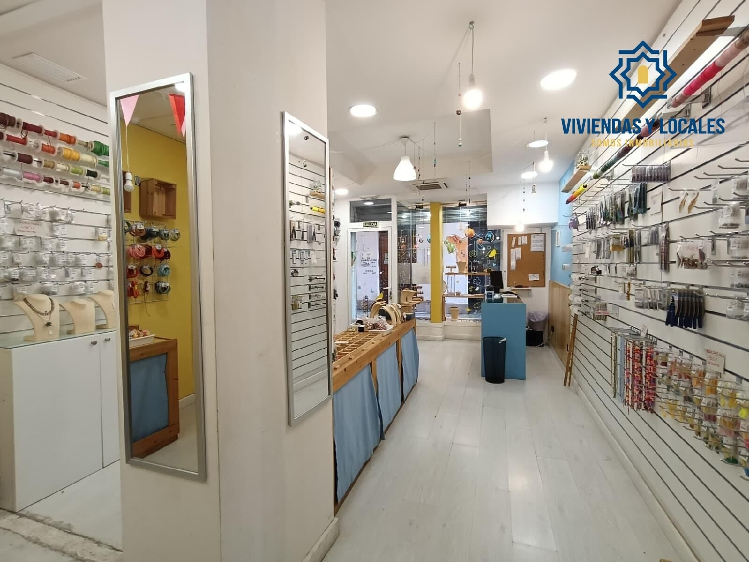  en venta local Barrio De Granada Alacantí 8