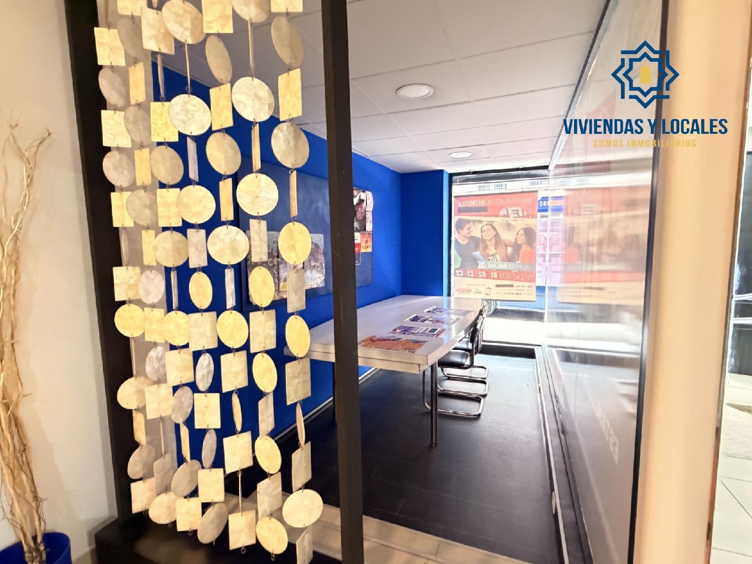 à vendre local commercial Barrio De Granada Alacantí 8