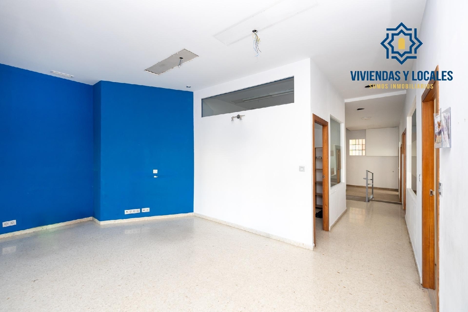  en venta local Barrio De Granada Alacantí 8