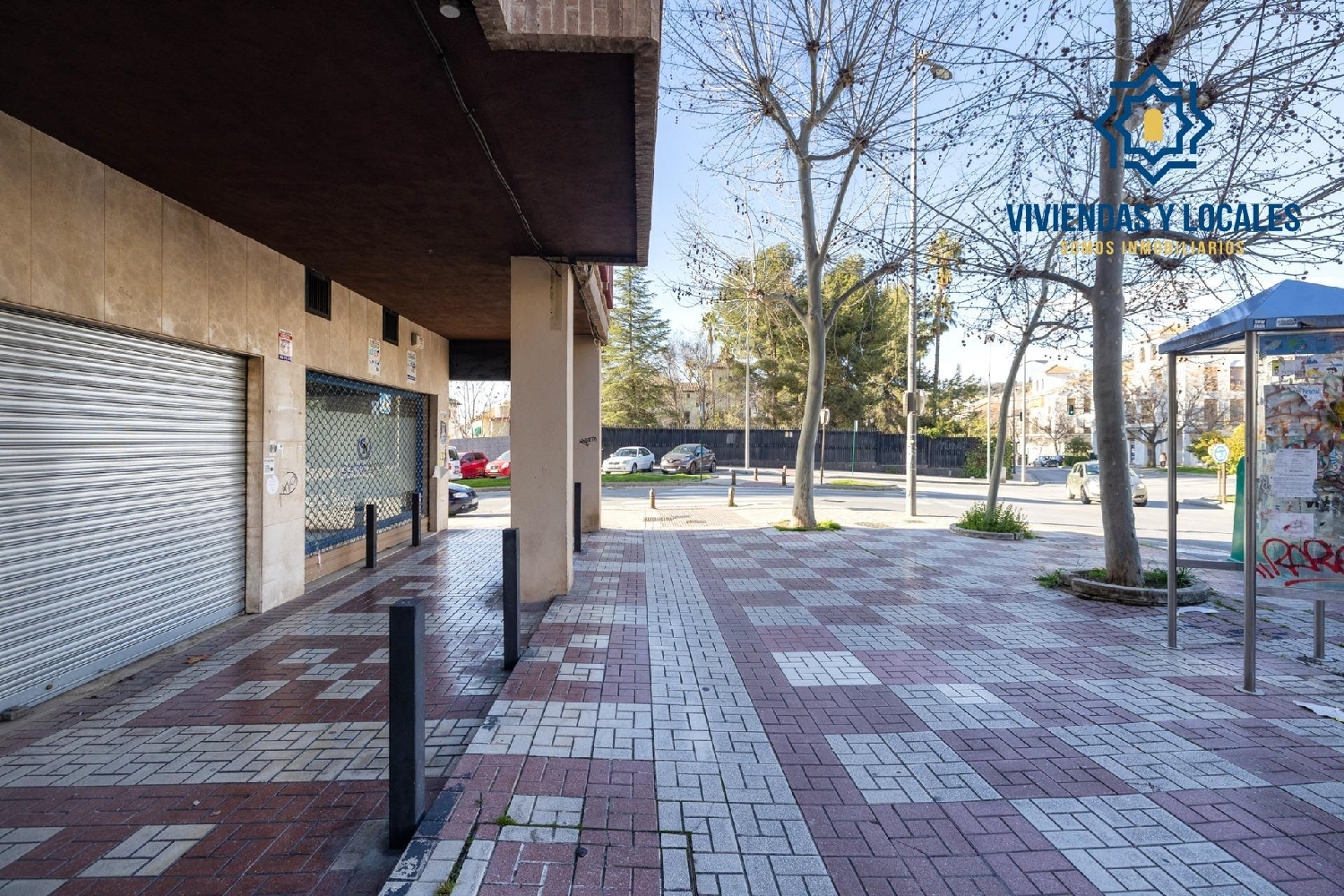  en venta local Barrio De Granada Alacantí 7