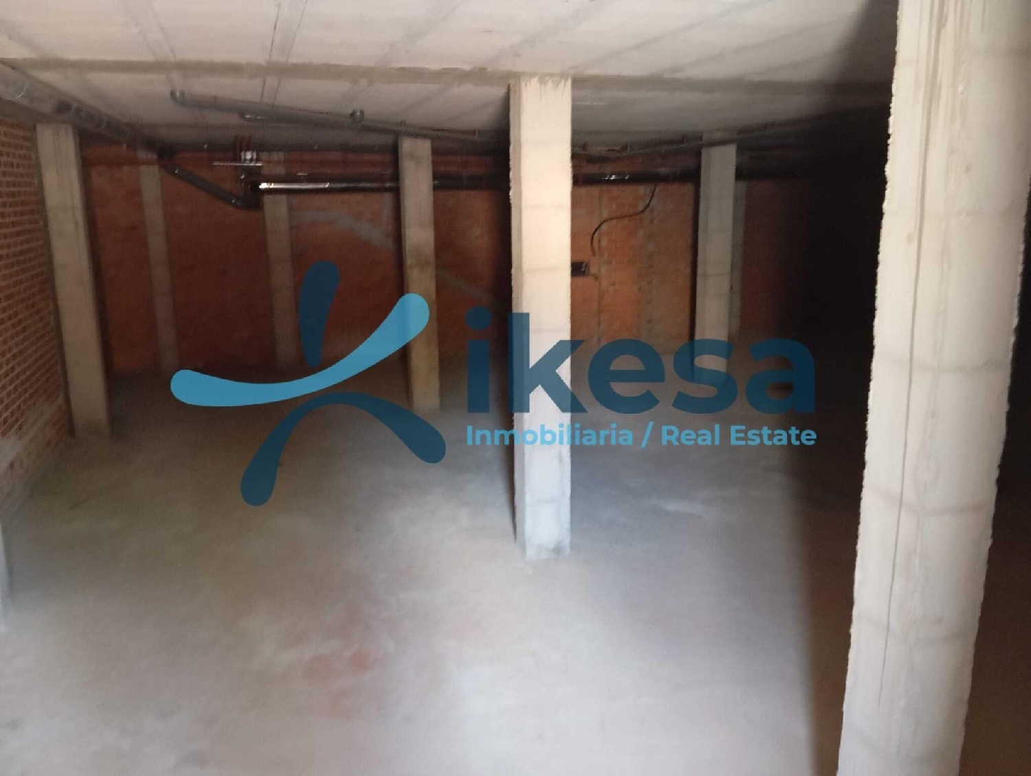  à vendre local commercial Baza Baza 3