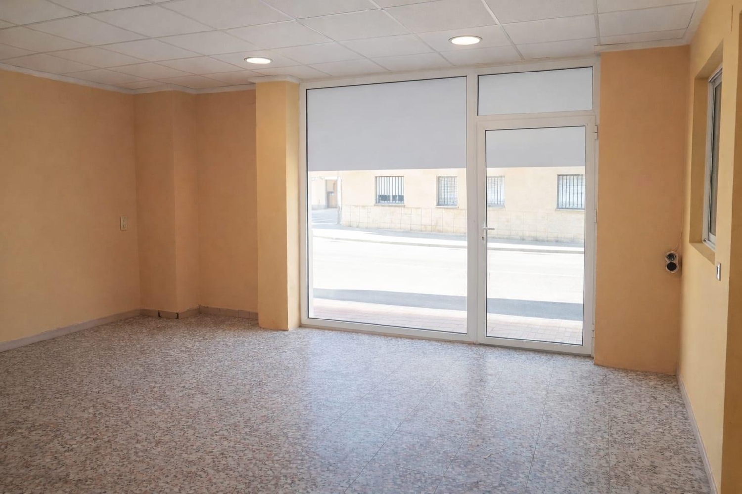  te koop bedrijfsruimte Benigánim Vall D'albaida 2