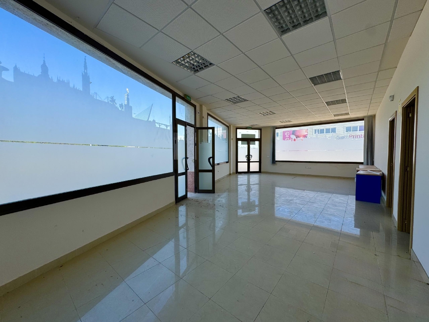  te koop bedrijfsruimte Bollullos De La Mitación Aljarafe 4